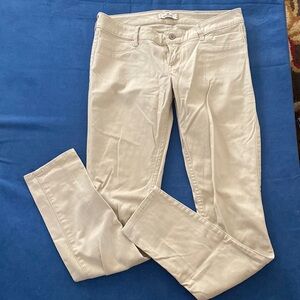 Hollister Skinny Khaki Pant